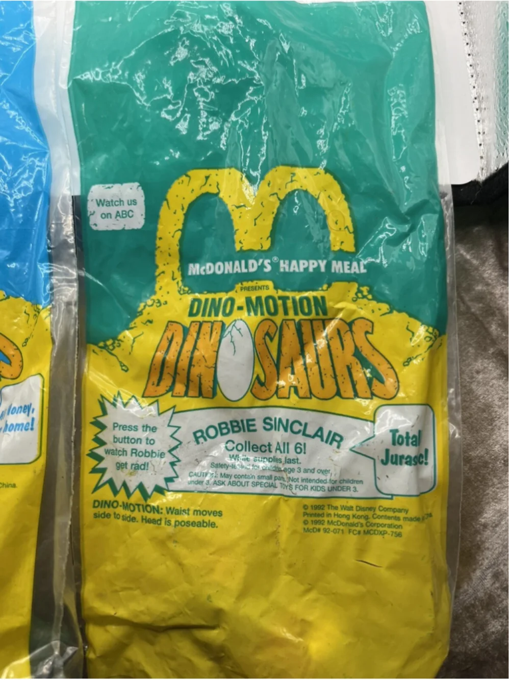 McDONALD’S HAPPY MEAL TOY – 2 DINOSAURS - MIP EARL &ROBBIE SNICLAIR 1992 VTG
